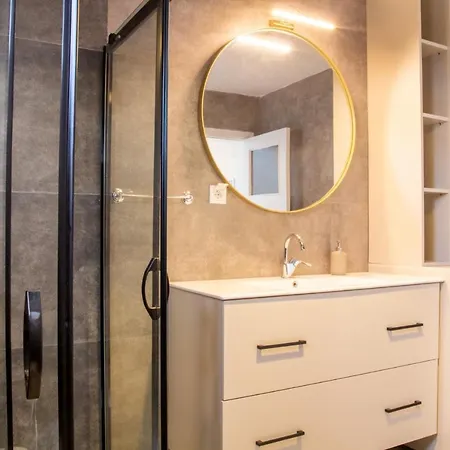 Fully Furnished And Stylish In