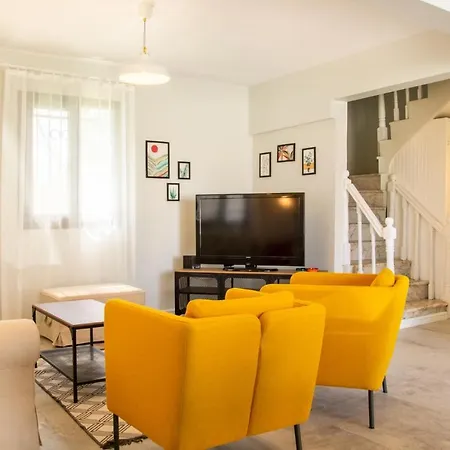 Fully Furnished And Stylish In *