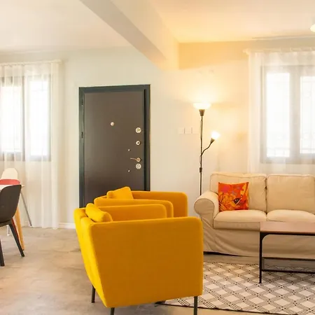 酒店 Fully Furnished And Stylish In 3*
